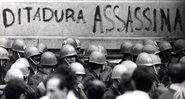 Manifestação durante a ditadura militar - Wikimedia Commons