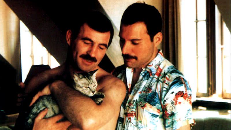 Jim Hutton e Freddie Mercury - Wikimedia Commons