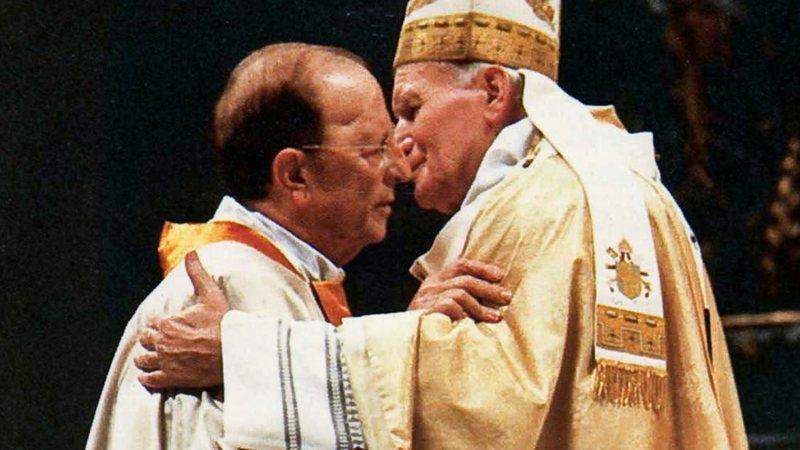 Marcial Maciel e o papa João Paulo II - Getty Images