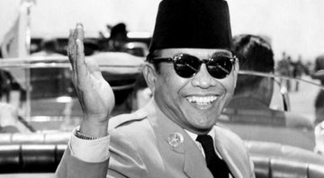 Sukarno em aparição pública - Wikimedia Commons