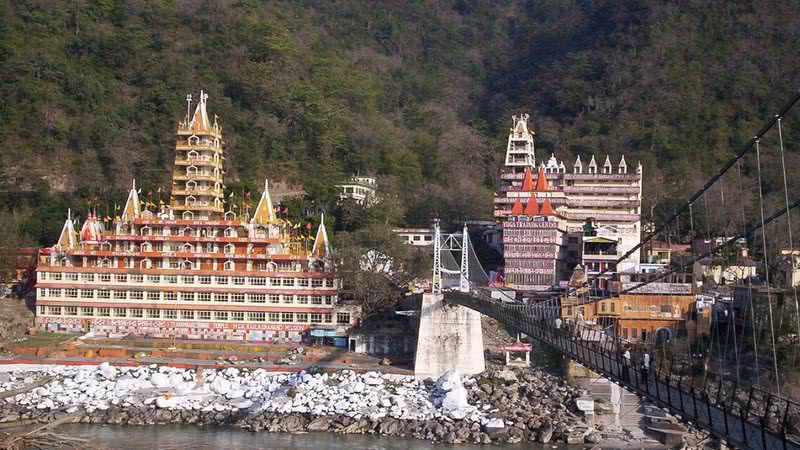 A cidade de Rishikesh é um famoso ponto turístico da Índia - Wikimedia Commons