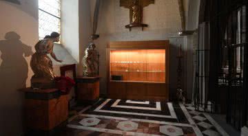 Interior da catedral francesa - Gaizka Iroz / AFP