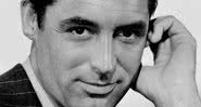 O ator Cary Grant em foto oficial - Wikimedia Commons