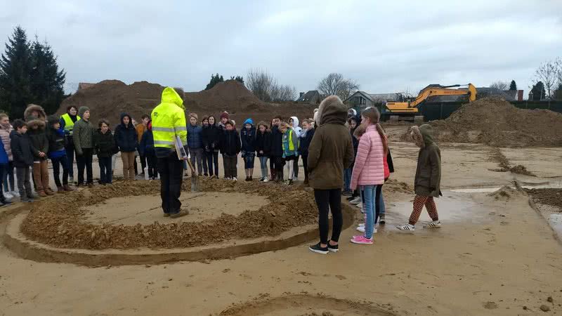 Círculos funerários de mais de 2.000 anos são encontrados sob campo de futebol na Bélgica - Divulgação