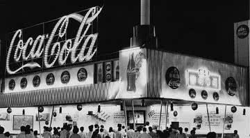 Coca-Cola, nos Estados Unidos, em 1955 - Getty Images