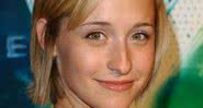 Allison Mack em 2002 - Getty Images