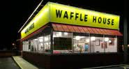 Foto ilustrativa de uma unidade do fast food Waffle House - Wikimedia Commons