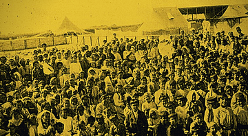 Refugiados armênios aguardando distribuição de comida - Coleção American National Red Cross. Biblioteca do Congresso de Washington D. C. EUA