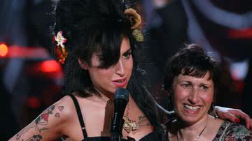 Amy e a mãe, Janis Winehouse, em 2008 - Getty Images