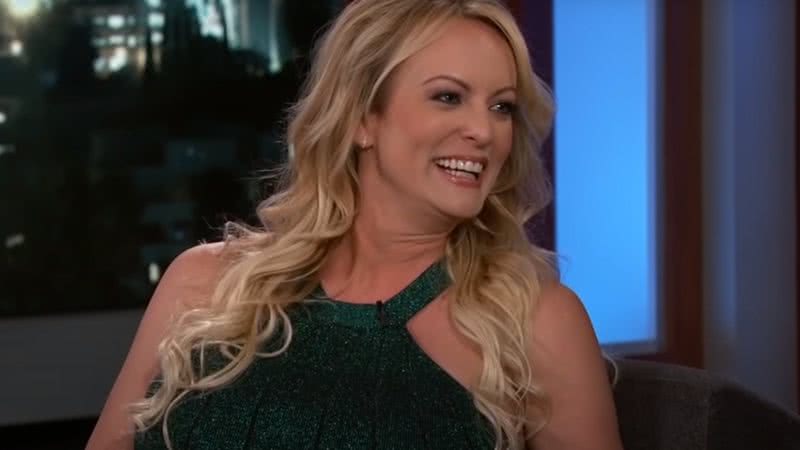 A ex-atriz pornô Stormy Daniels - Reprodução/Vídeo