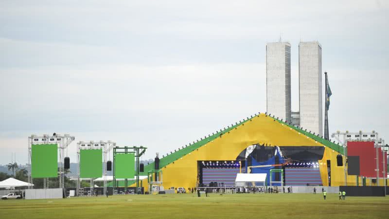 Palco onde serão realizados shows da posse - Marcello Casal Jr./Via Agência Brasil