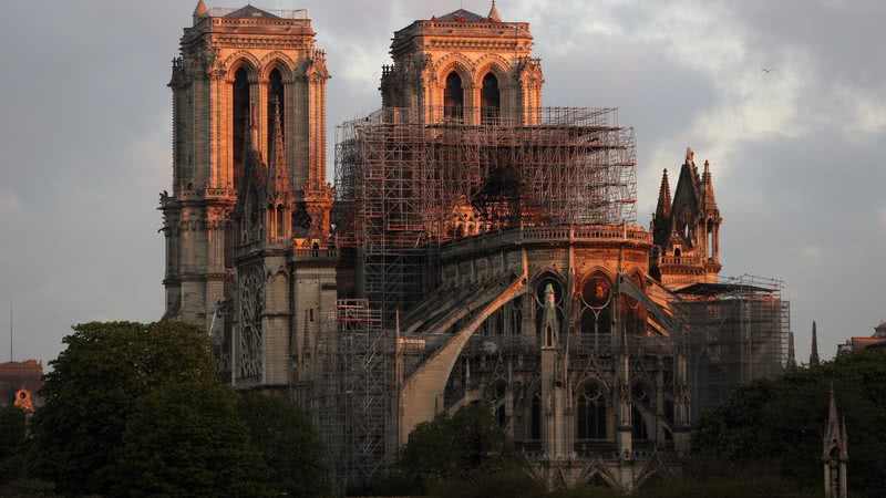 Imagem da catedral de Notre-Dame de Paris após o incêndio - Getty Images