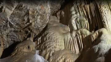 Uma caverna brasileira em Sete Lagoas, município de Minas Gerais - Reprodução/Vídeo/Jornal Nacional