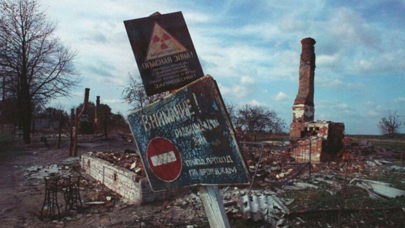 Restos do Acidente Nuclear de Chernobyl de 1986 - Wikimedia Commons