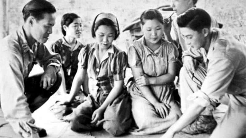 Mulheres de conforto em Myitkyina em 1944 - Wikimedia Commons