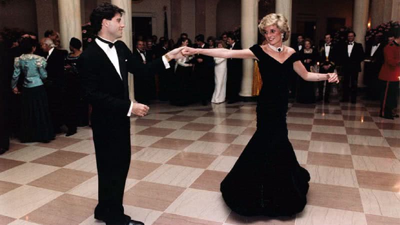 John Travolta dançando junto de Lady Di - United States Federal Government/Wikimedia Commons