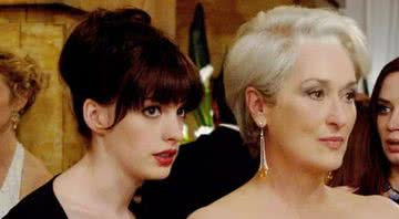 Anne Hathaway e Meryl Streep em “O Diabo Veste Prada” (2006) - Divulgação/Fox Films