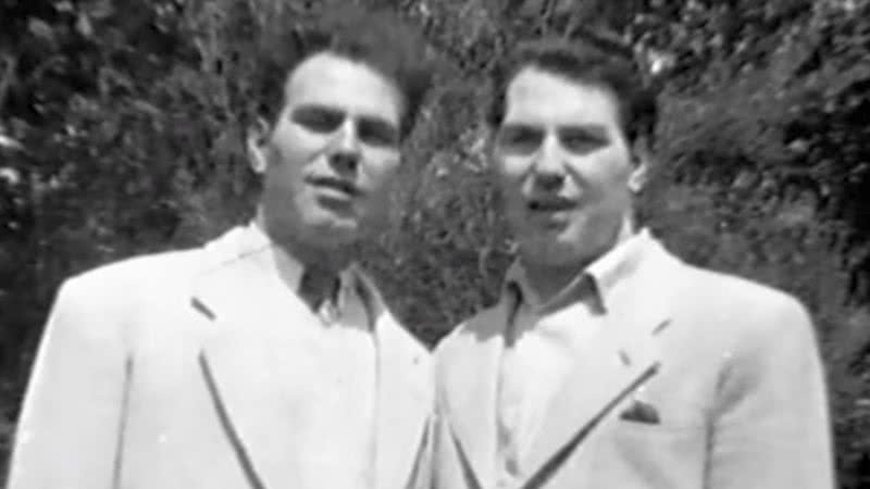 Oskar Stohr e Jack Yufe durante o primeiro encontro, em 1954 - Divulgação/Youtube