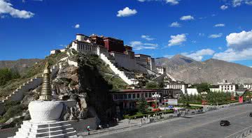 O palácio de Potala - Imagem de Vined por Pixabay