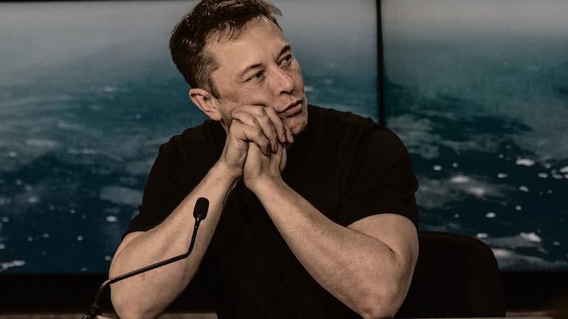 CEO da Tesla, Elon Musk- em conferência - Wikimedia Commons