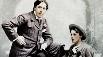 Os amantes Oscar Wilde e Lord Alfred Douglas - Domínio Público