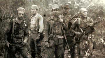 Soldados se preparam para enfrentar a Guerrilha do Araguaia durante a ditadura militar, no Sul do Pará - Divulgação/Soldados do Araguaia