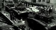 Tanques tomam as ruas em abril de 1964 - Domínio Público