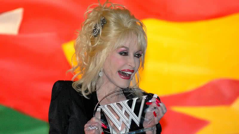 A cantora Dolly Parton - Wikimedia Commons