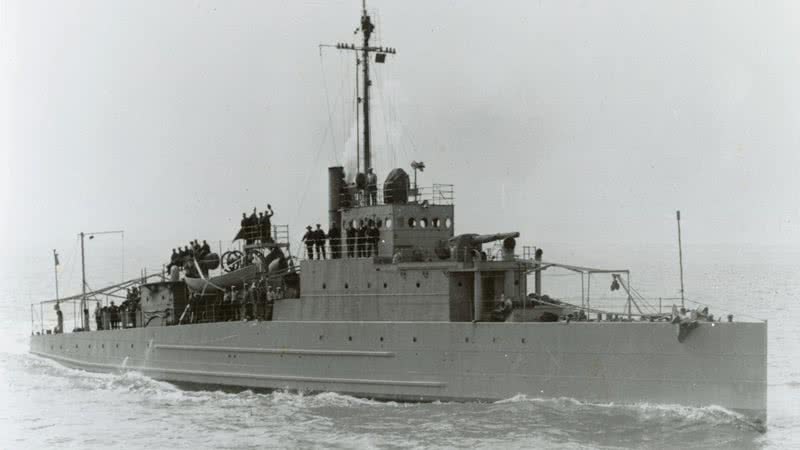 Navio do mesmo modelo do USS Eagle 56 - Wikimedia Commons