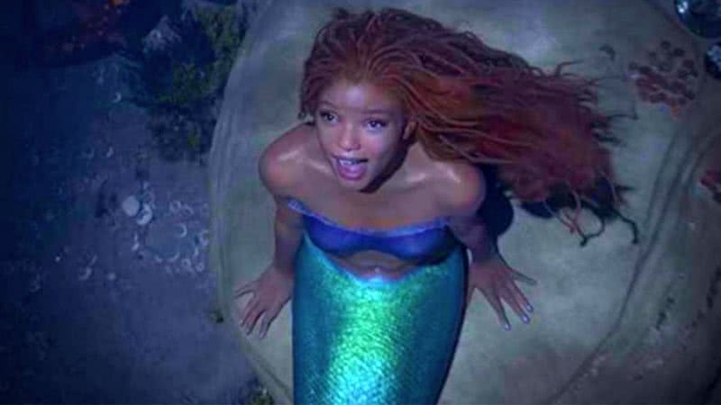 Halle Bailey no papel de Ariel - Divulgação / YouTube / Disney