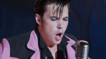 Cena de 'Elvis', filme de 2022 dirigido por Baz Luhrmann e estrelado por Austin Butler - Reprodução/Warner Bros. Pictures