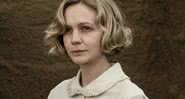 Carey Mulligan, de 35 anos, interpreta uma mulher de 56 no filme - Divulgação/Netflix