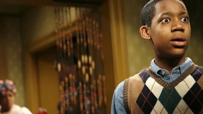 Tyler James Williams, em entrevista realizada em 2016 - Divulgação/Youtube/The Rich Eisen Show