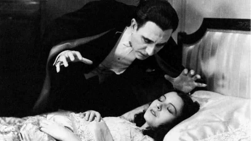 Cena clássica do filme Drácula (1931) - Divulgação / Universal Pictures