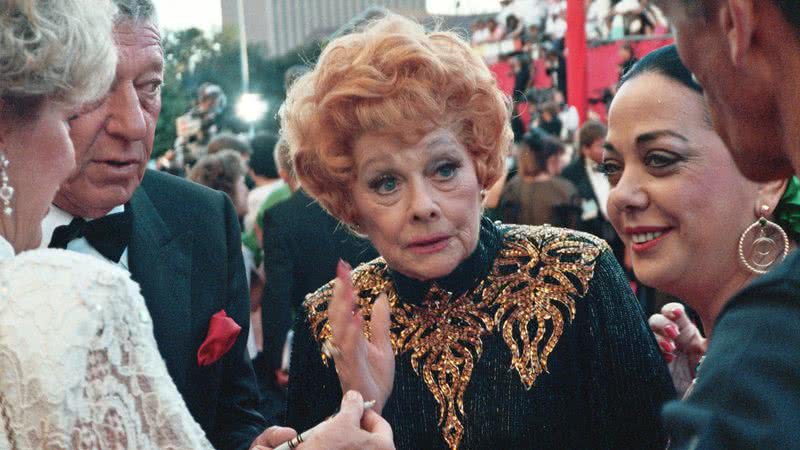 Uma das últimas fotografias de Lucille Ball em 1989 - Wikimedia Commons