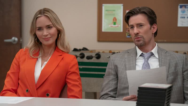 Chris Evans e Emily Blunt em 'Máfia da Dor', novo filme da Netflix - Reprodução/Netflix