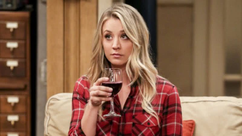 Kaley Cuoco como Peny - Divulgação / CBS