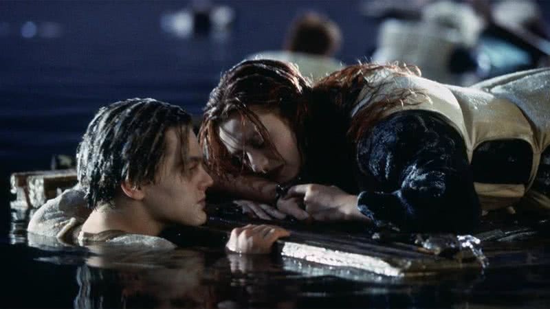 Cena clássica do filme Titanic (1997) - Divulgação / Paramount Pictures