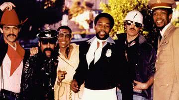 Village People, famoso grupo de disco da década de 1970 - Foto por Mario Casciano pelo Wikimedia Commons