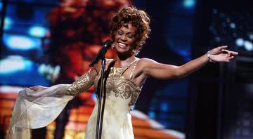 Fotografia da icônica Whitney Houston em 2004 - Getty Images