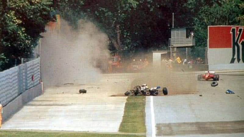 Momento do acidente de Ayrton Senna - Wikimedia Commons