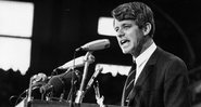 Fotografia de Robert F. Kennedy durante discurso - Getty Images