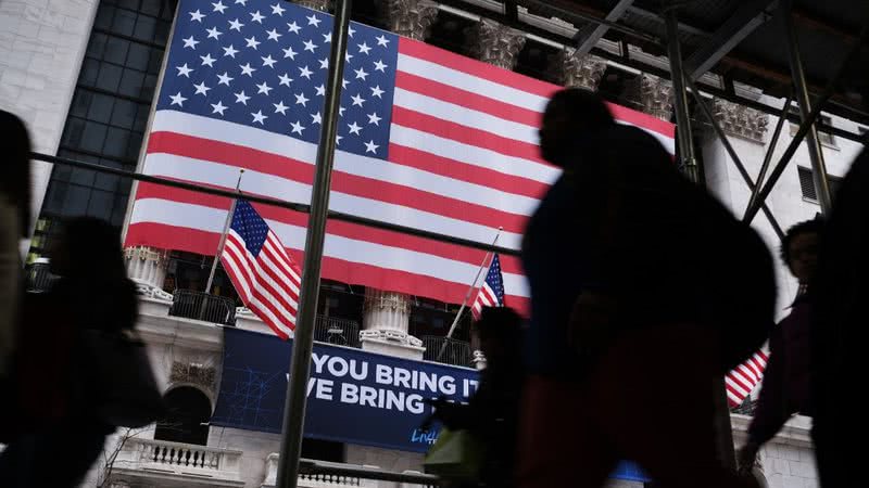 Imagem poética de bandeira estadunidense - Getty Images