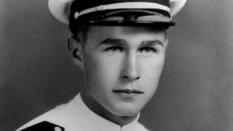 O jovem George Bush na Segunda Guerra - Wikimedia Commons