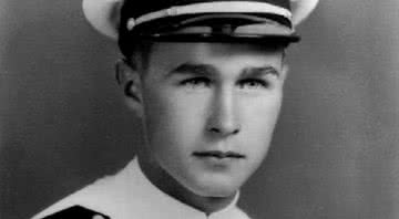 O jovem George Bush na Segunda Guerra - Wikimedia Commons