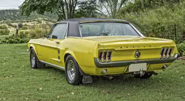 Imagem meramente ilustrativa de um mustang amarelo - Divlgação/Pixabay