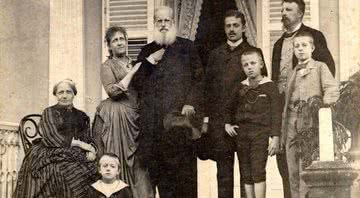 Foto rara de Dom Pedro II e seus familiares - Domínio Público / Otto Hees