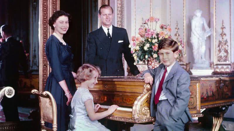 Monarquia Britânica 10 Regras Peculiares Que A Família Real Precisa Seguir 