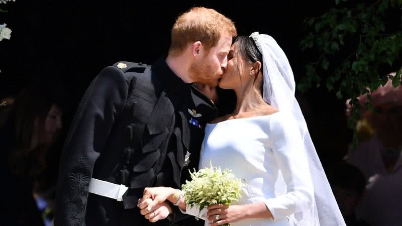 Príncipe Harry e Meghan se beijam após cerimônia de casamento - Getty Images