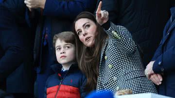 Kate Middleton e Príncipe George durante evento, em fevereiro - Getty Images